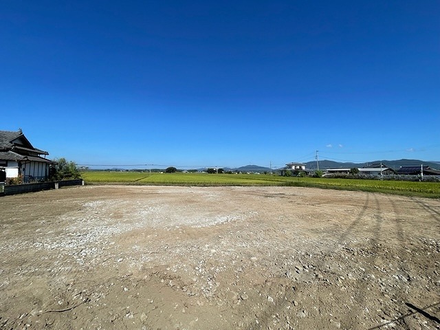 【山鹿市鹿本町中川】敷地広々270坪以上☆日当たり良好、建築条件なし！